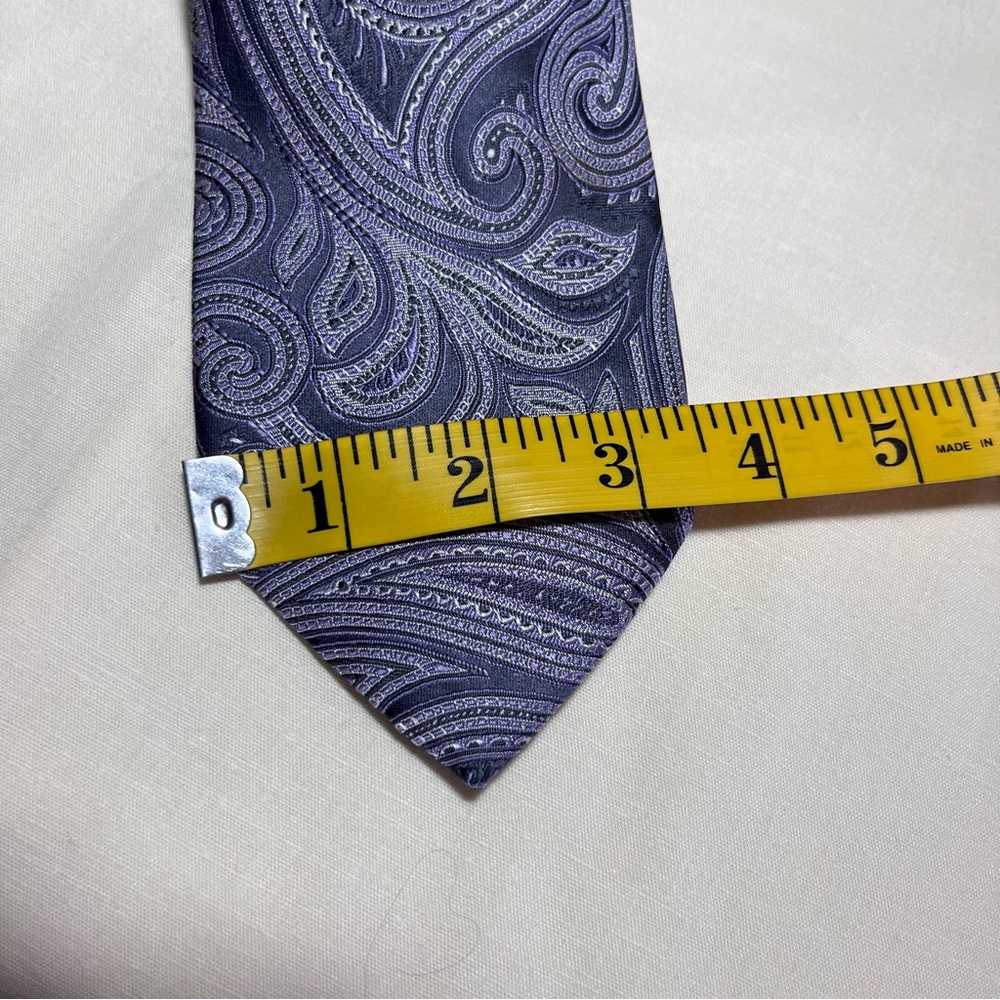 MICHAEL Michael Kors Gray Silver & Lavender Paisley Silk Tie - Picture 5 of 5